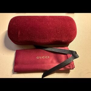 Authentic Gucci velvet eyeglass case set with Gucci clean cloth and silk bag
